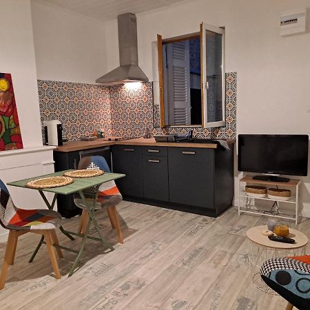 Studio Cosy Meuble, Terrasse Et Patio Pour Velo Rochefort  Eksteriør billede