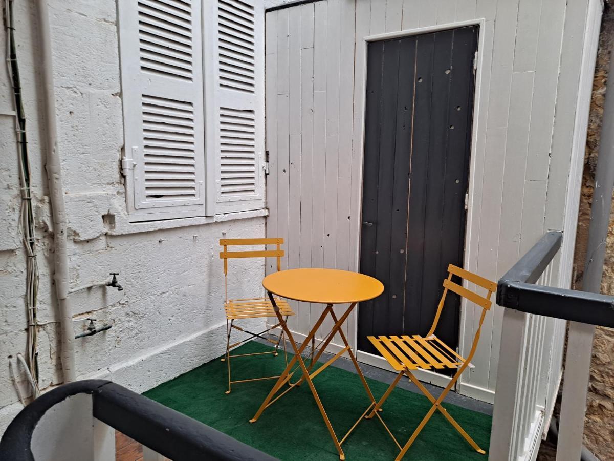 Studio Cosy Meuble, Terrasse Et Patio Pour Velo Rochefort  Eksteriør billede