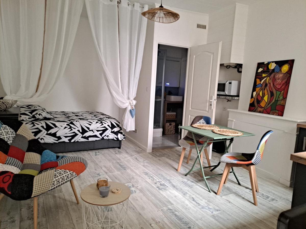 Studio Cosy Meuble, Terrasse Et Patio Pour Velo Rochefort  Eksteriør billede